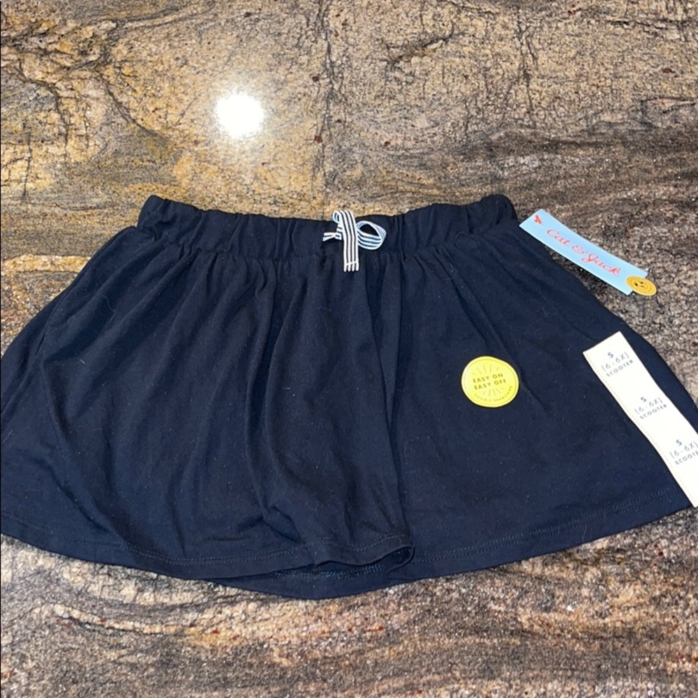 Girls Black scooter skort, Cat & Jack size 6X